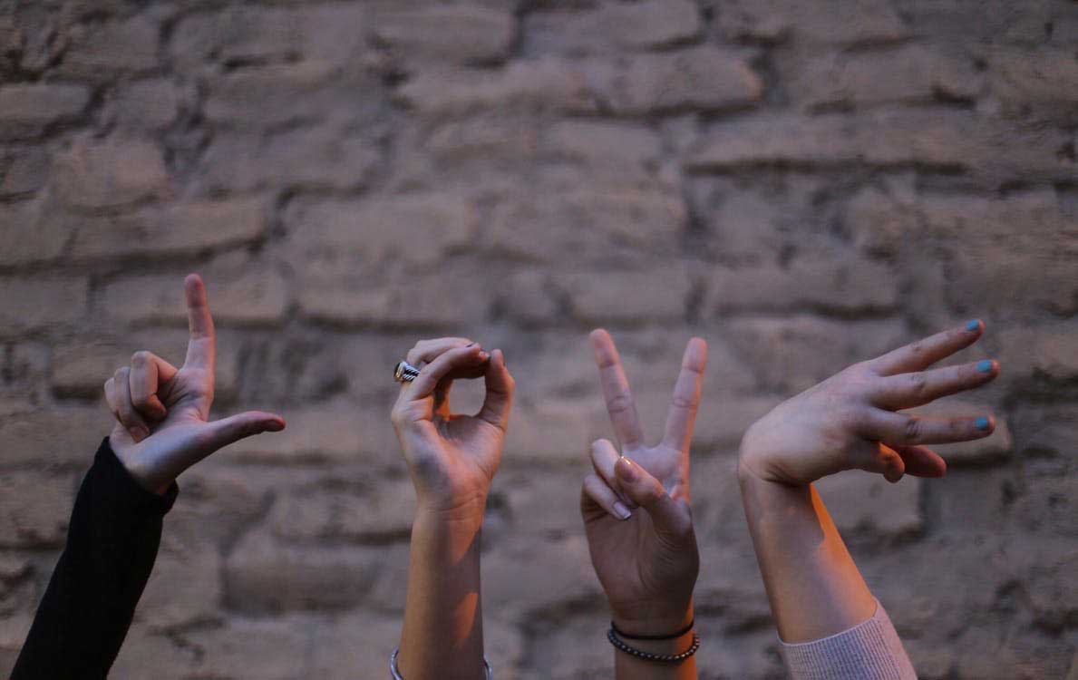 Sign Language Classes | Young Scholars Academy in Colorado Springs