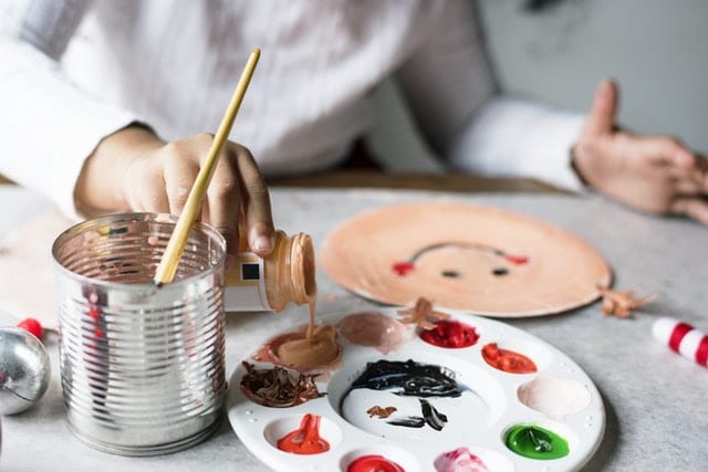 preschool kids painting